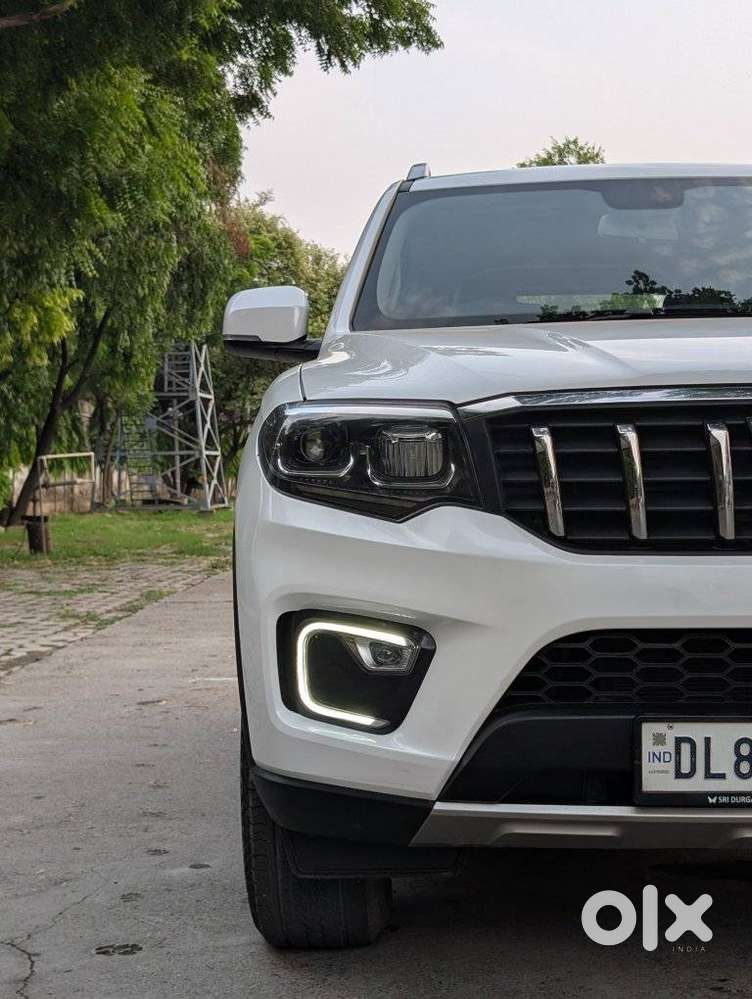 Mahindra Scorpio-n 2.0 Z8 Petrol Mt 7 Str, 2024, Petrol