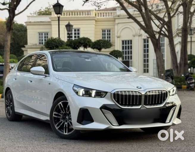 Bmw 5 Series, 2025, Petrol