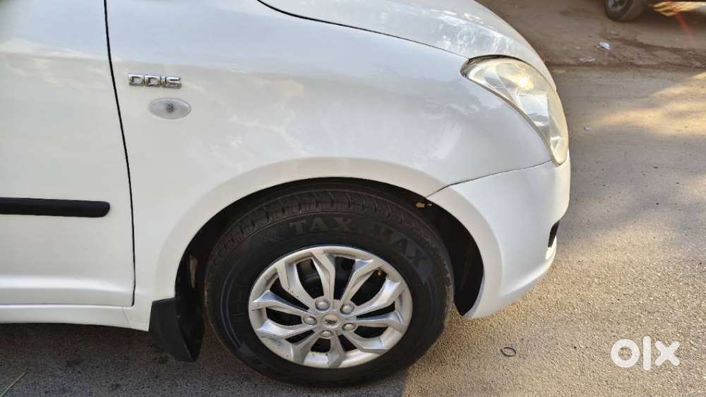 Maruti Suzuki Swift Dzire Amt Vdi, 2012, Diesel