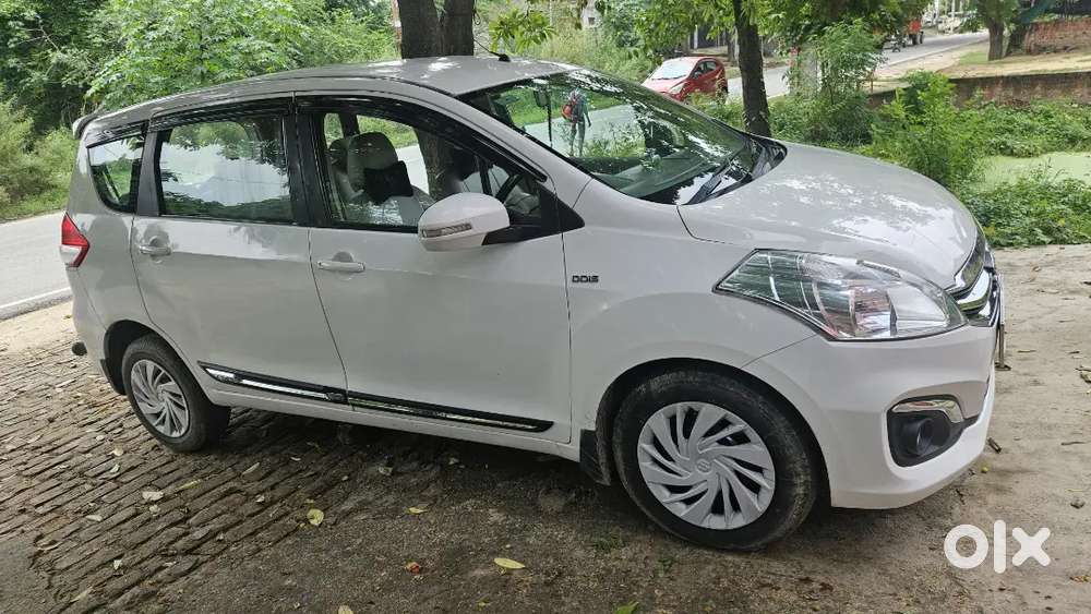Maruti Suzuki Ertiga 4 October 2017 Model Anniversary Edition