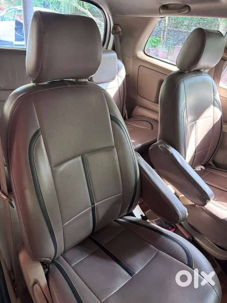 Toyota Innova 2.5g (2011)