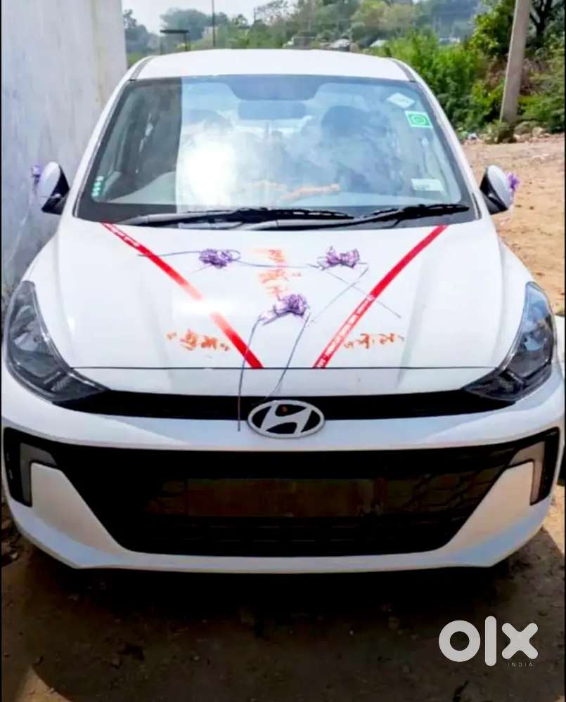 Hyundai Aura 1.2 Sx 2025.. A One Condition Me H Bhut Km Use Ki H