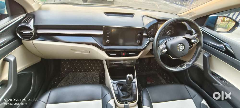 Skoda Slavia 1.0 Ambition Tsi, 2022, Petrol