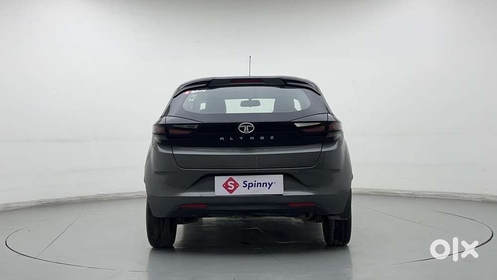 Tata Altroz 1.2 Xm Plus, 2022, Petrol