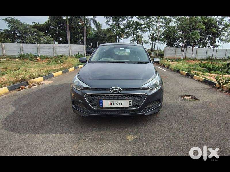 Hyundai I20 Magna At 1.4, 2016, Petrol