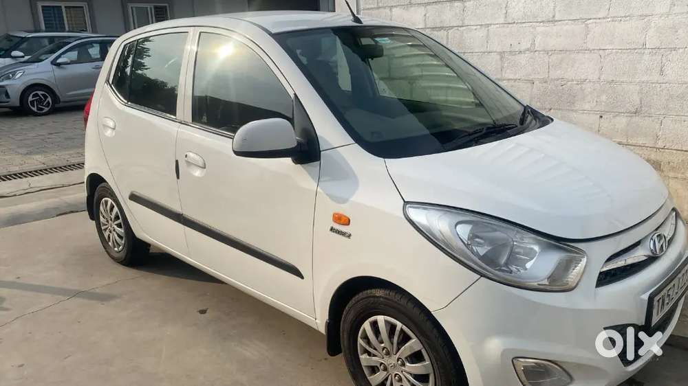 Hyundai I10 Sportz 2015 Variant