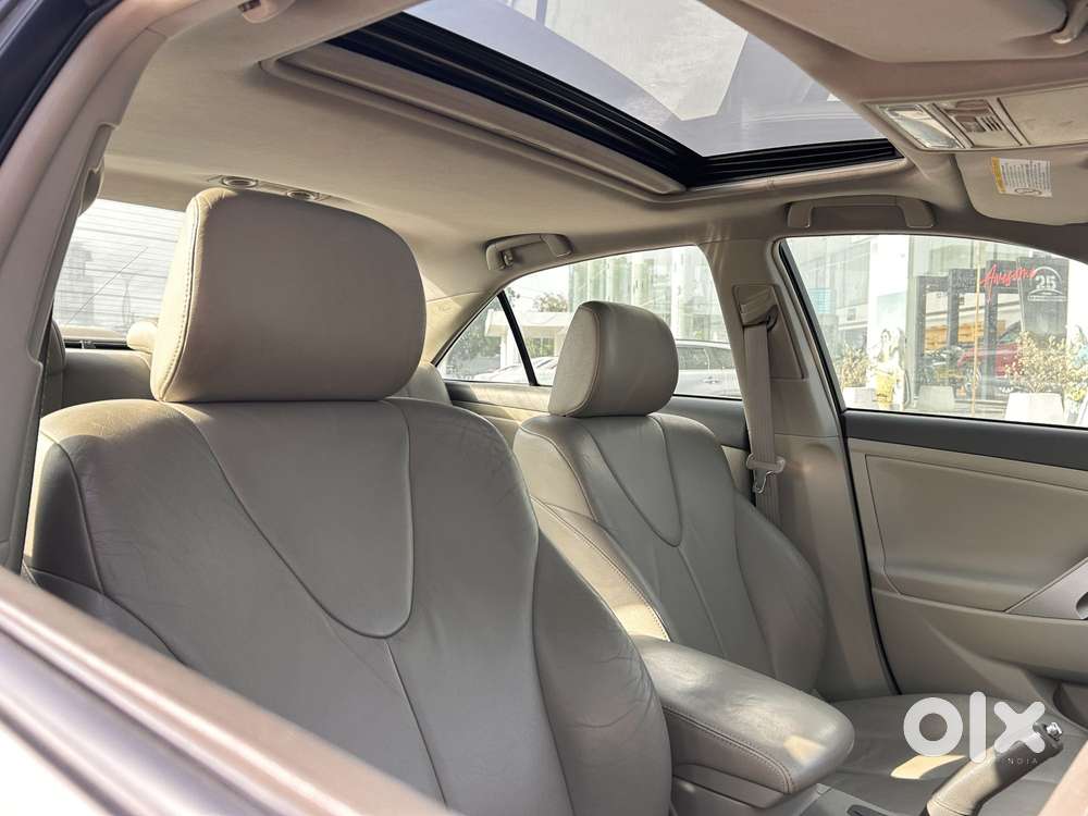 Toyota Camry V4 (mt), 2011, Petrol