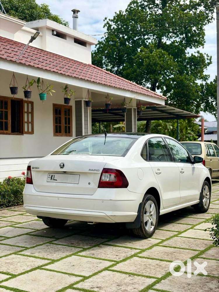 Skoda Rapid 1.0 Tsi Ambition, 2021, Petrol