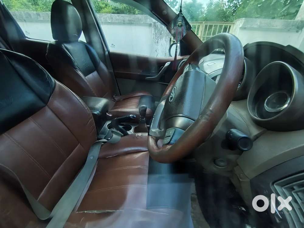 Mahindra Xuv500 2012 Car