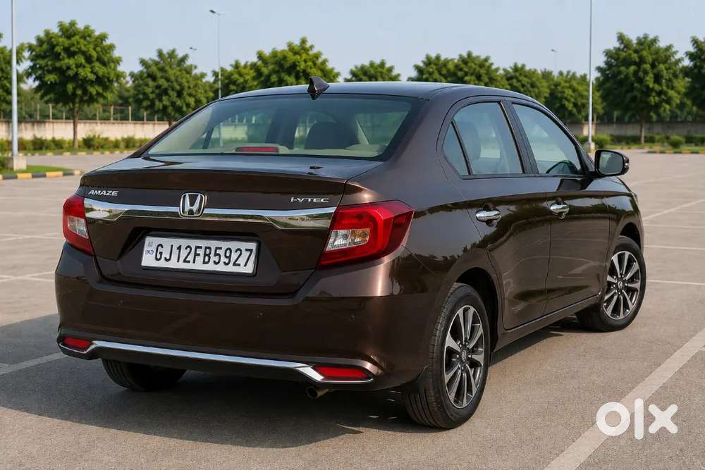 Immaculate Honda Amaze Vx Mt 2022  30k Km  Premium Leather Interior