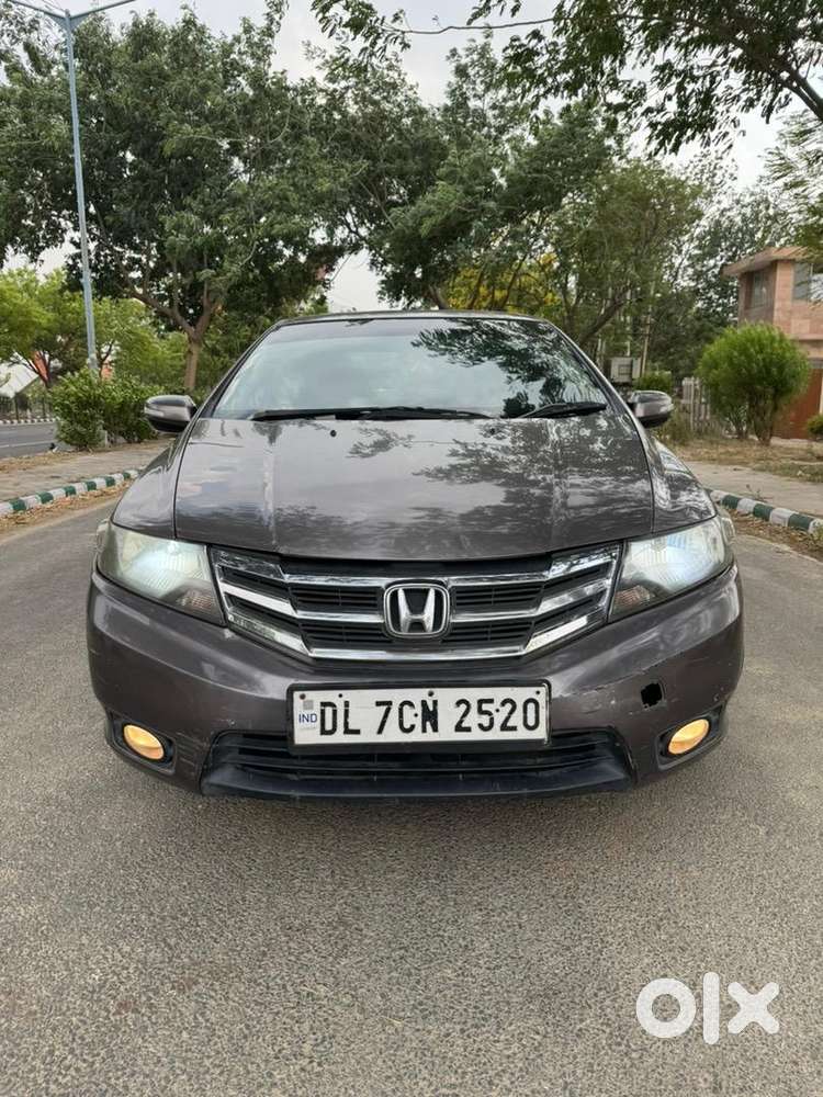 Honda Hybrid Car 2012