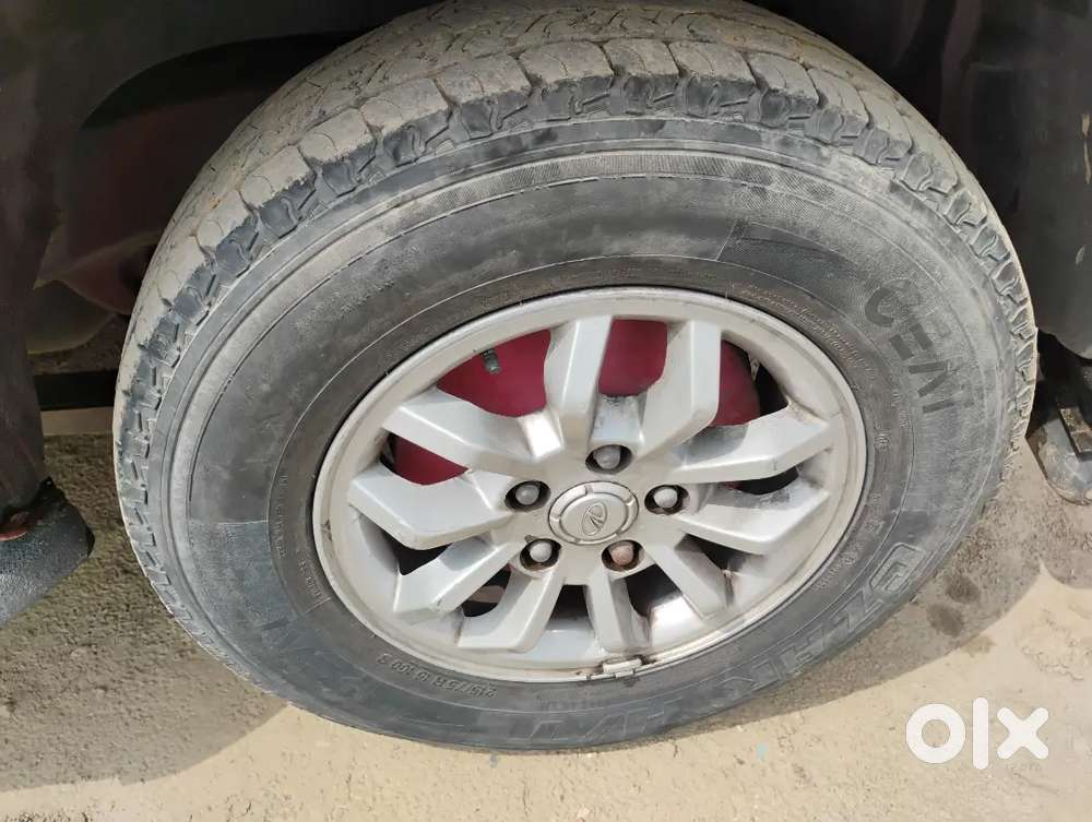 Mahindra Tuv 300 2016 Diesel 104000 Km Driven