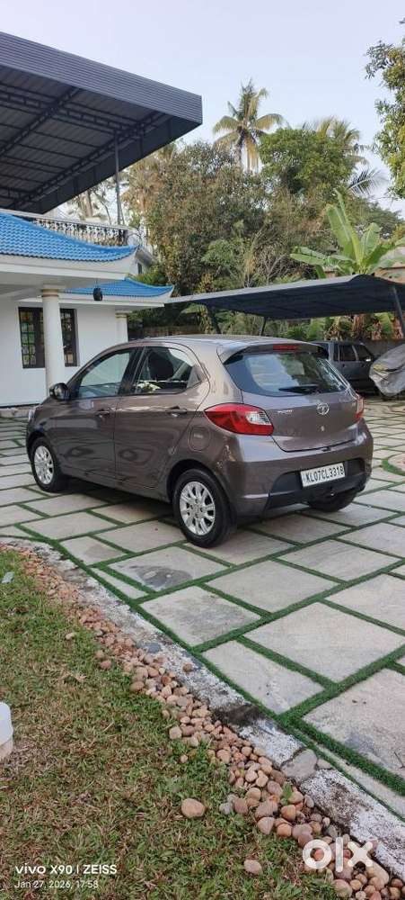 Tata Tiago 1.2 Revotron Xza, 2017, Petrol
