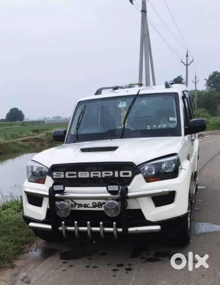 Mahindra Scorpio Classic 2015 Diesel Well Maintained
