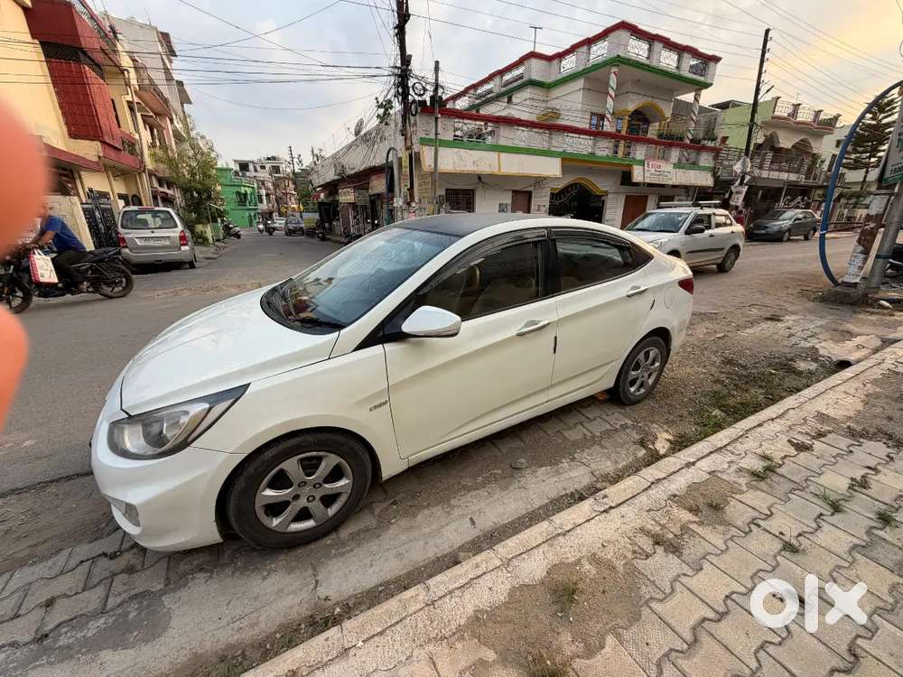 Hyundai Verna 2012 Diesel 129000 Km Driven