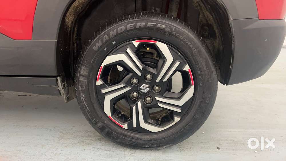 Maruti Suzuki Vitara Brezza 1.5 Zxi Plus At Dual Tone, 2022, Petrol