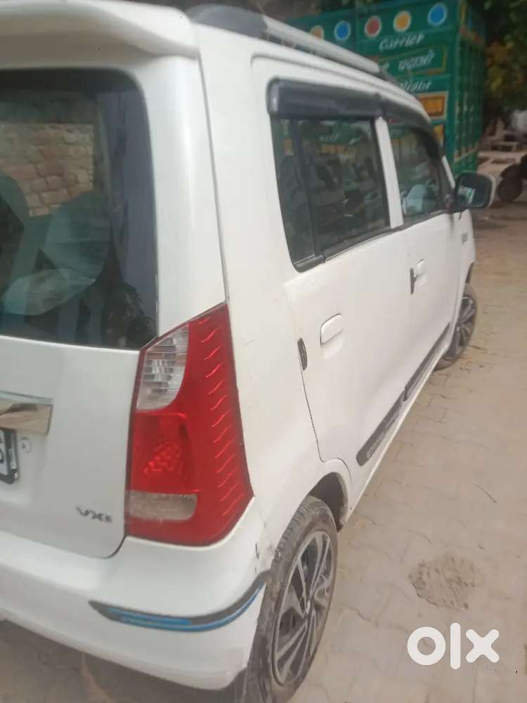 Maruti Suzuki Wagon R 2016 October Petrol + Cng 86000 Km Driven