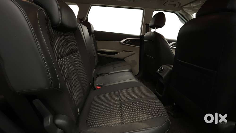 Kia Carens 1.4 Prestige 7 Str, 2022, Petrol