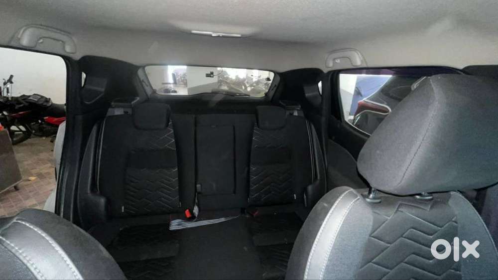 Nissan Magnite Top End 2021 Petrol 15099 Km Driven