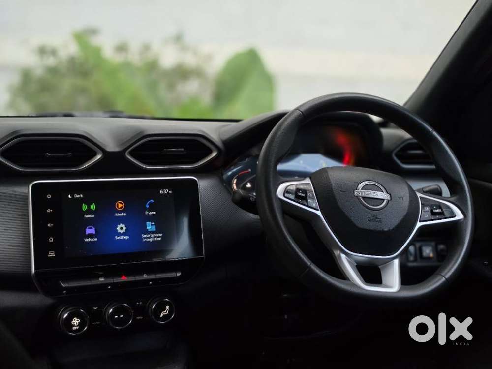 Nissan Magnite N-connecta B4d 1.0 Amt Cng, 2025, Petrol