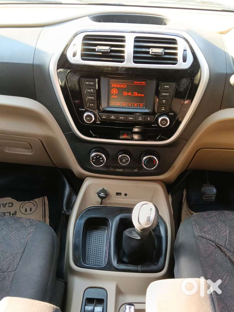 Mahindra Tuv 300 Mhawk100 T8, 2016, Diesel