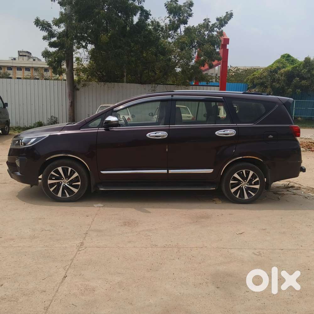 Toyota Innova Crysta 2.8 Zx At 7 Seater, 2021, Diesel