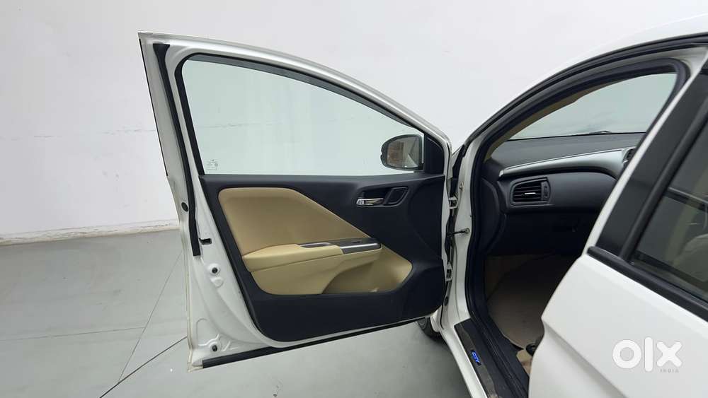 Honda City I-vtec S, 2015, Petrol