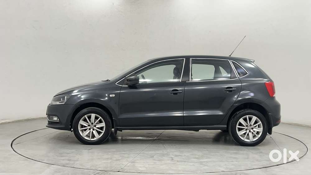 Volkswagen Polo Petrol Highline 1.2l, 2016, Petrol