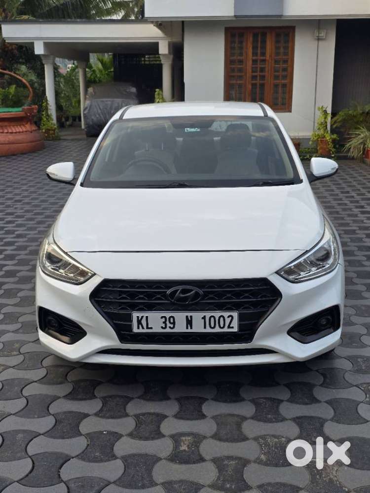 Hyundai Verna, 2018, Petrol