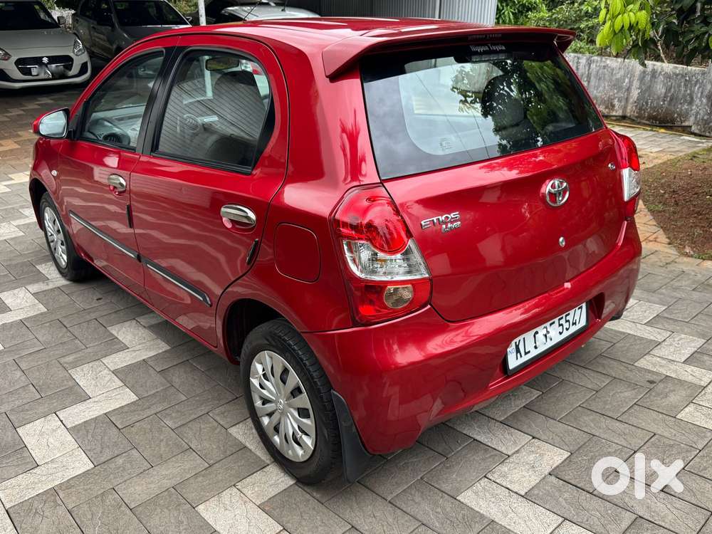 Toyota Etios Liva G, 2013, Petrol