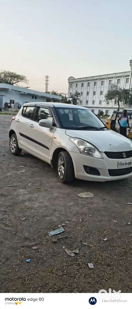Maruti Suzuki Swift 2012 Zxi Petrol Manual