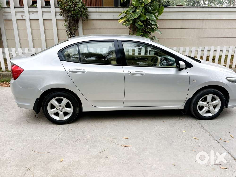 Honda City V At Exclusive, 2013, Petrol