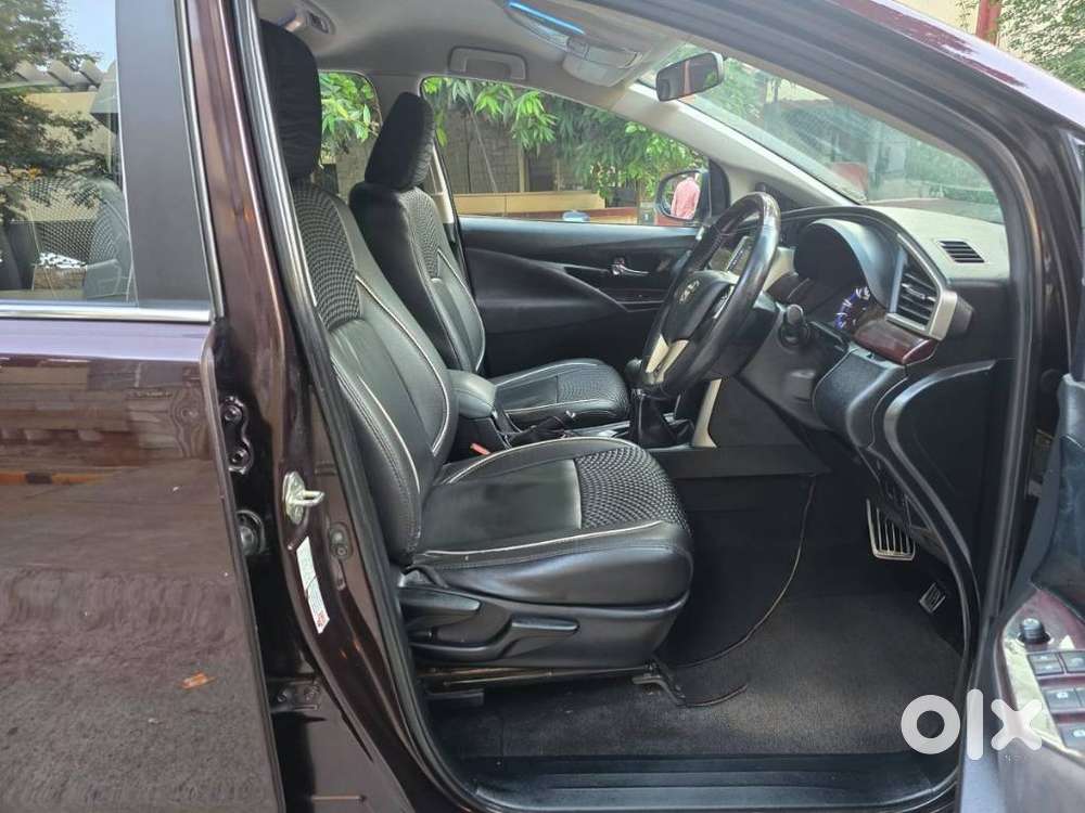 Toyota Innova Crysta 2.4 V 7 Str, 2017, Diesel