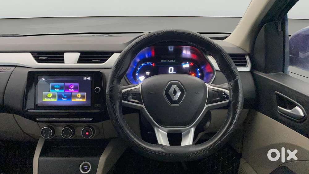 Renault Triber Rxz, 2023, Petrol