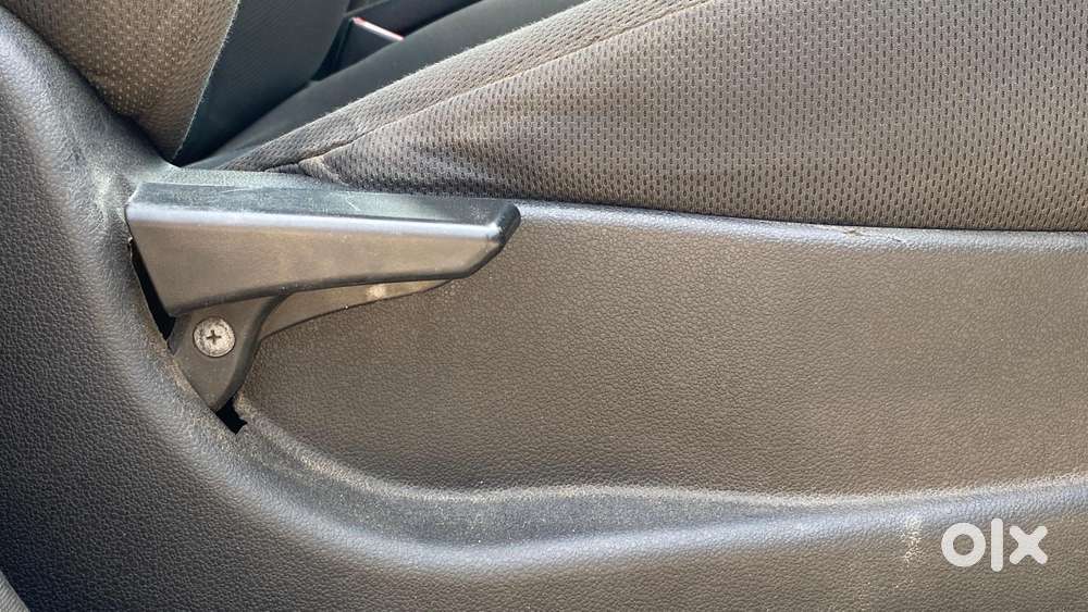 Tata Tiago 1.2 Revotron Xta, 2017, Petrol