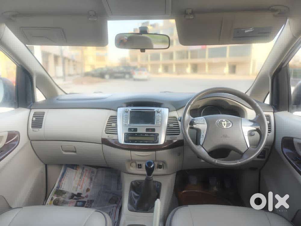 Toyota Innova 2.5 V 7 Str, 2012, Diesel