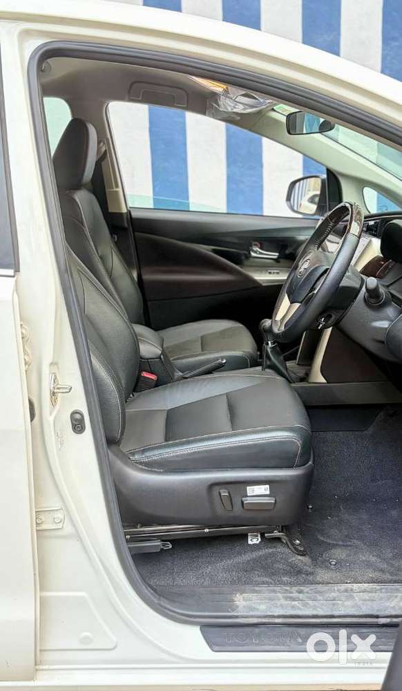 Toyota Innova Crysta, 2023, Diesel