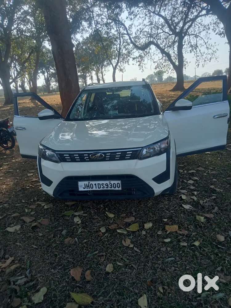 Mahindra Xuv300 2019 Diesel 83500 Km Driven