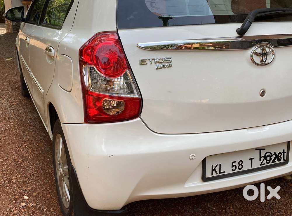 Toyota Etios Liva 2016