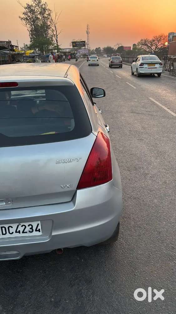 Swift Vxi Petrol  अच्छी Condition  तुरंत Sale
