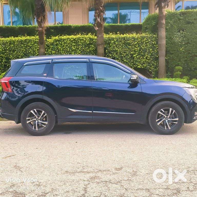 Mahindra Xuv700 2.0 Ax 5 Petrol Mt Str, 2022, Petrol
