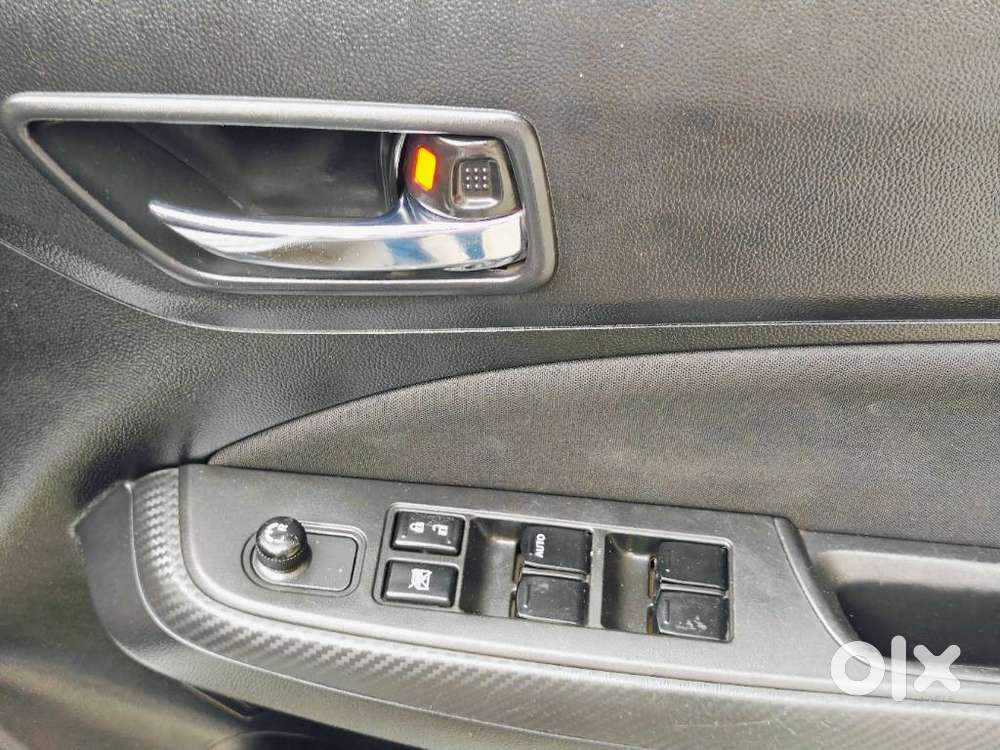 Maruti Suzuki Swift Vxi + Manual, 2022, Petrol