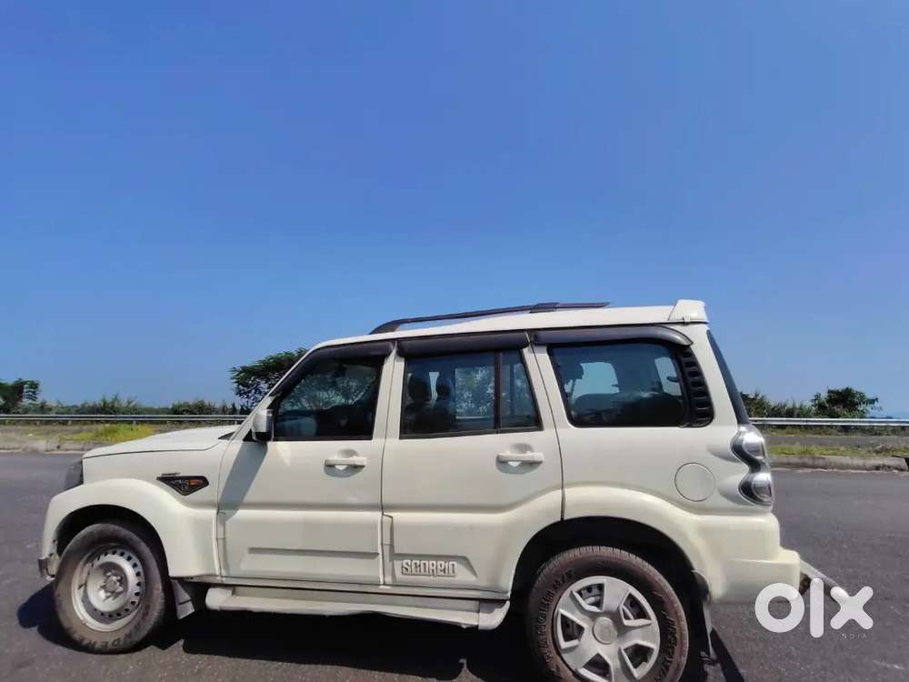 Mahindra Scorpio Diesel Manual 2017 Variant