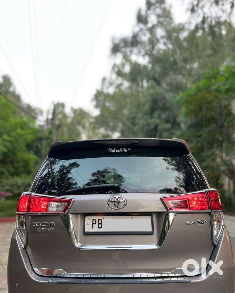 Toyota Innova Crysta [ ] 2.4 Zx At 7 Str, 2022, Diesel