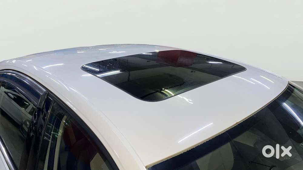 Skoda Slavia 1.0 Tsi Style At, 2022, Petrol