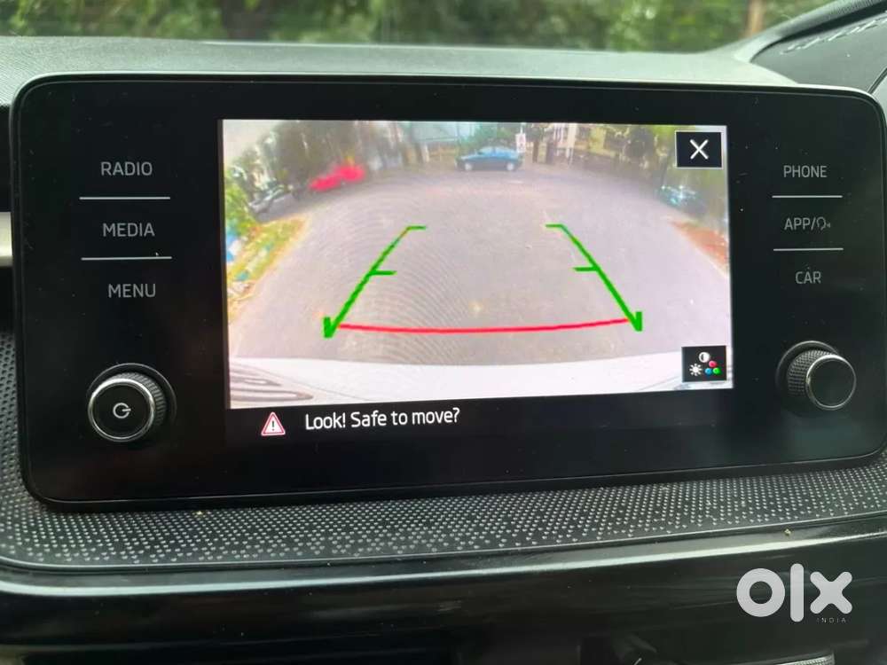 Skoda Slavia Ambition 1.0l Tsi Mt, 2023, Petrol