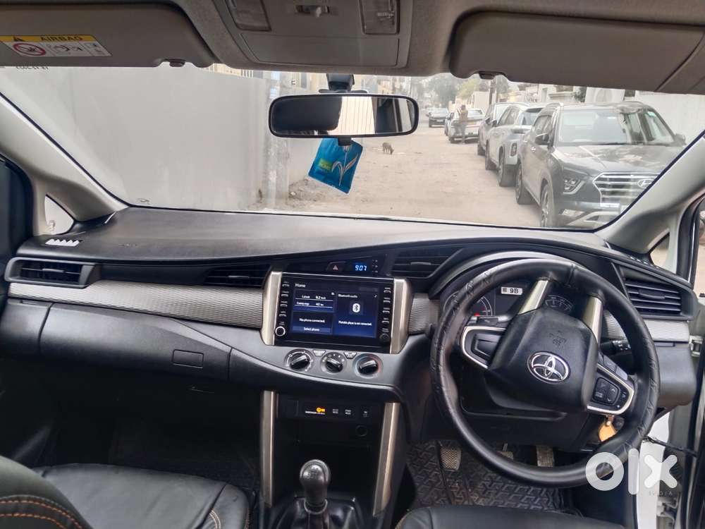 Toyota Innova Crysta 2.8 Gx At 8s, 2023, Diesel