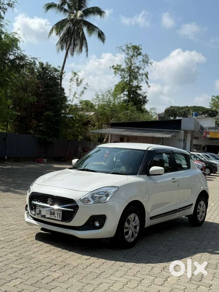 Maruti Suzuki Swift Vxi Abs Bsiv, 2023, Petrol