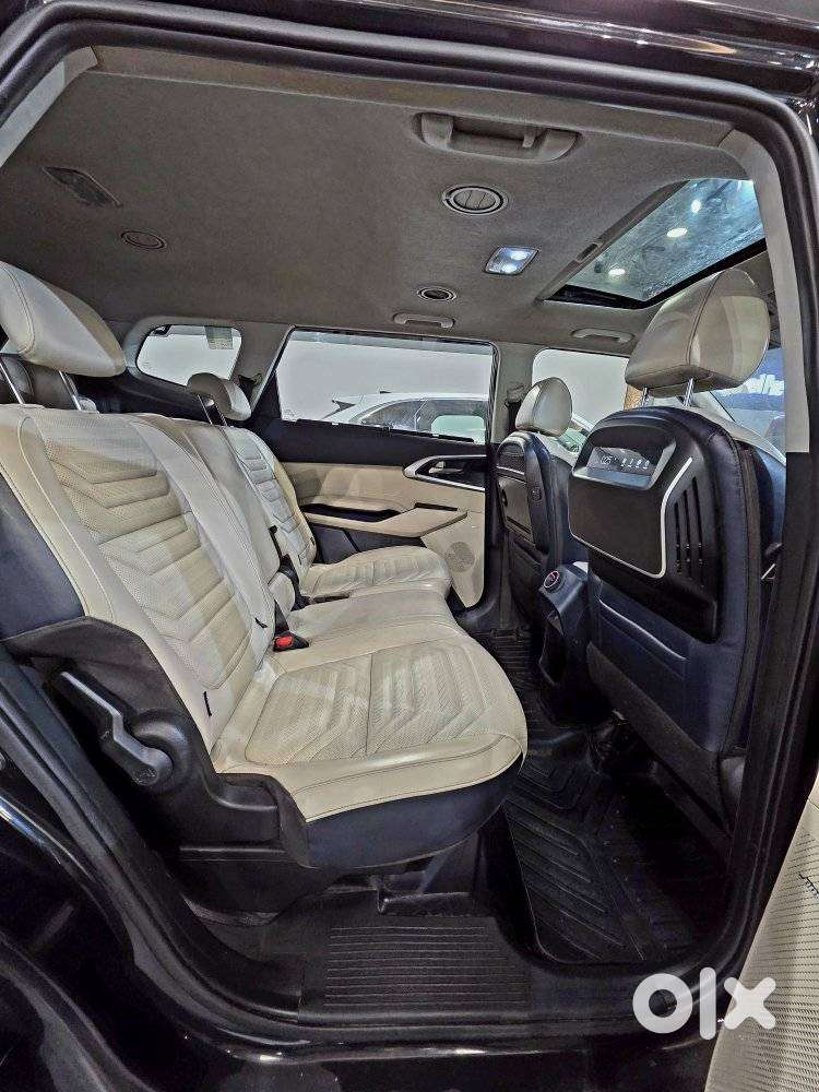 Kia Carens Luxury (o)1.5 Diesel At 7 Str, 2022, Diesel