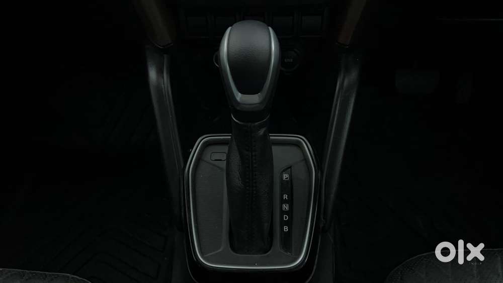 Maruti Suzuki Grand Vitara 1.5 Alpha Plus Intelligent Hybrid Ecvt, 2..